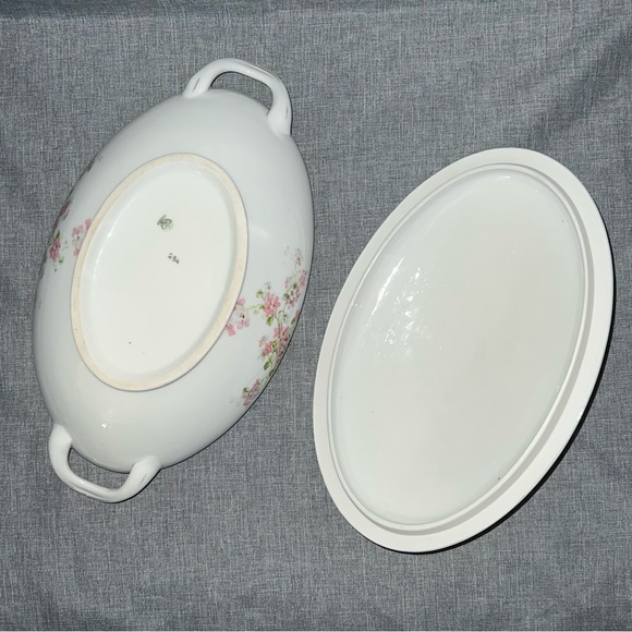 Victoria Austria Vintage Oval Pink Flowers Serving Bowl - Picture 7 of 9